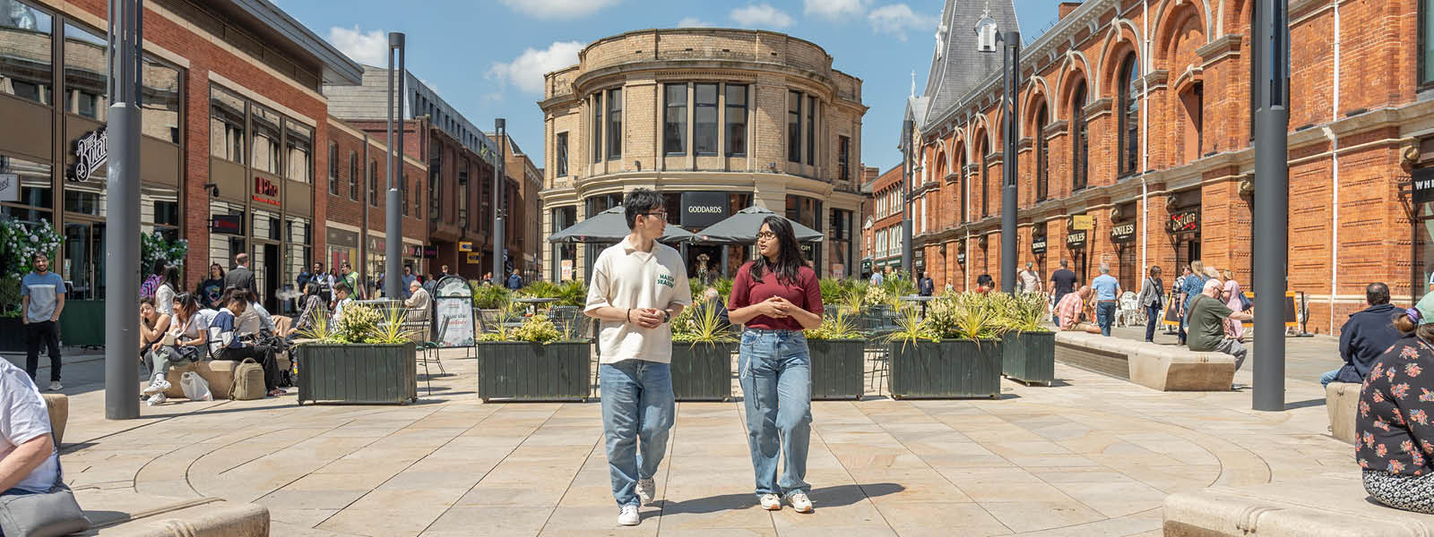 2 students at cornhill